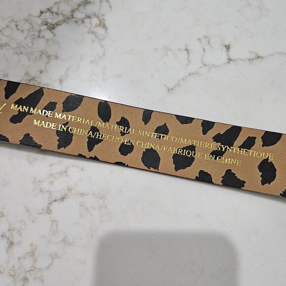 Betsey Johnson Brown Belt, Gold Buckle Man-Made Material Size L 40 Inches - Picture 5 of 11